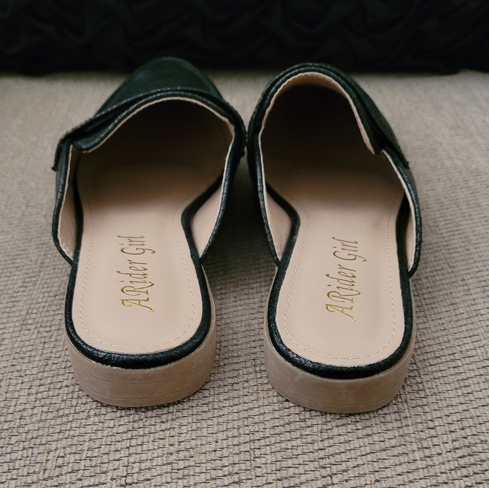 A RIDER GIRL FAUX LEATHER LOAFER MULE SLIDES - Picture 5 of 11